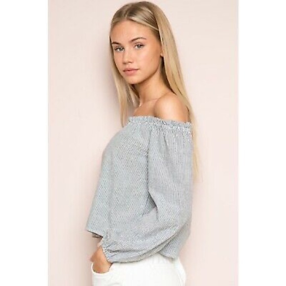 🌊Brandy Melville Theia Top🌊 - Picture 4 of 9